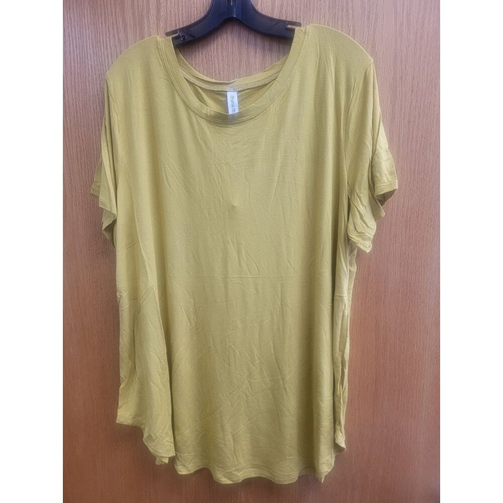 Yellow Short Sleeve A-Line Tunic Top For Women 2X - Picture 2 of 5